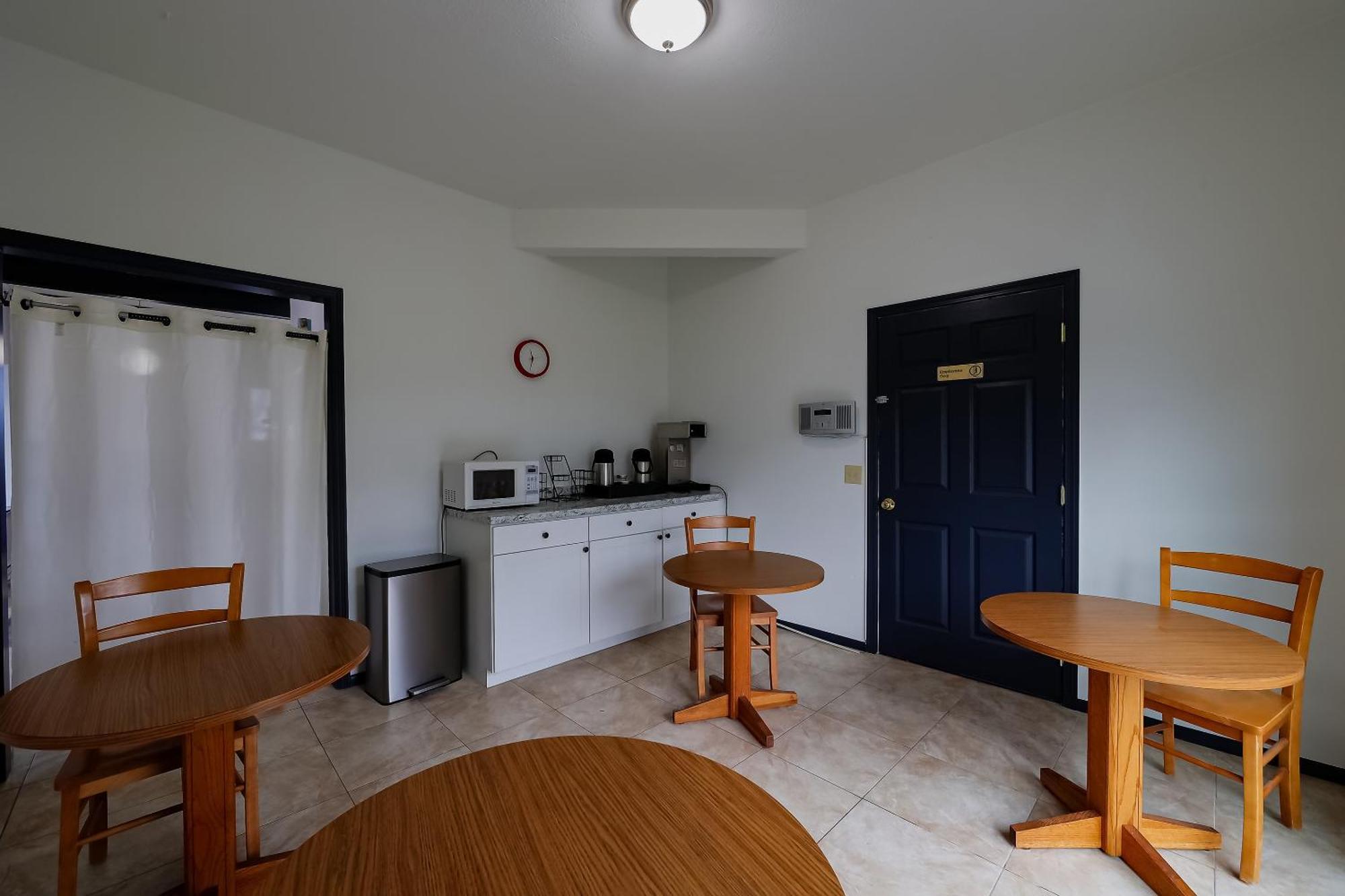Coastal Inn By Oyo Lincoln City - Oregon Coast Hwy Buitenkant foto